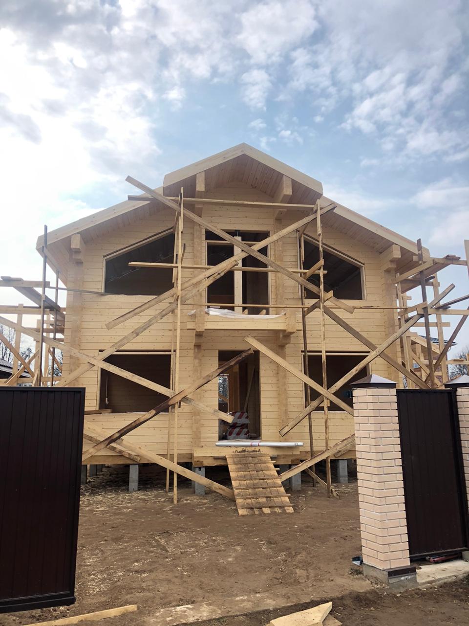 Дом из клееного бруса 160 м.кв., клееный брус 200/185 мм. Новая Москва.