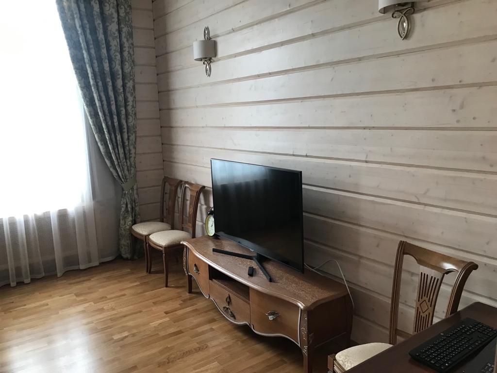 КП "Лес и река" -  Дом из клееного бруса 260 м.кв.,баня из сухого бруса , гараж из газосиликатных блоков под ключ!
