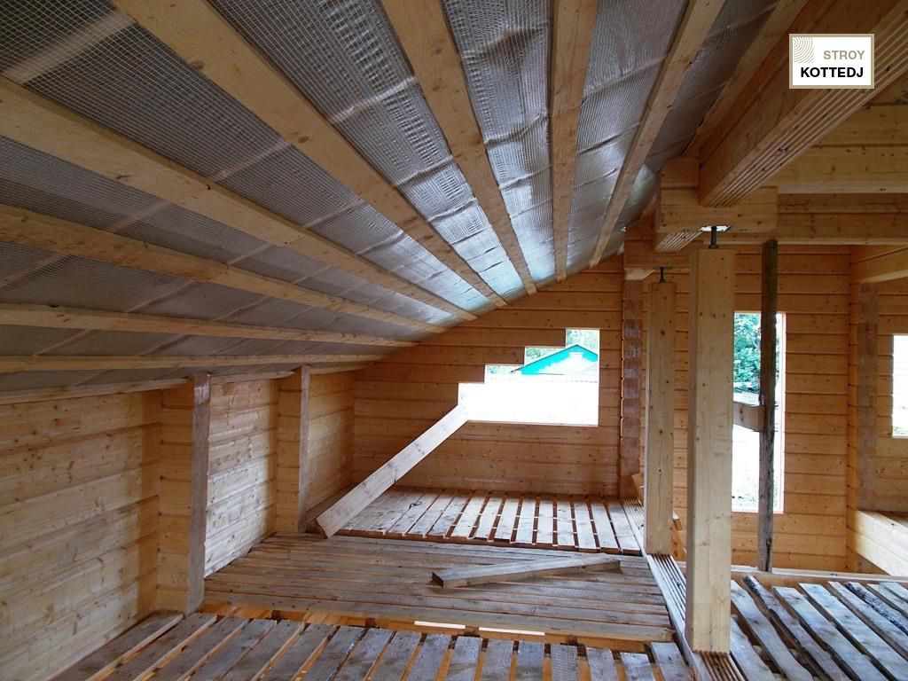Дом из клееного бруса на свайно-винтовом фундаменте