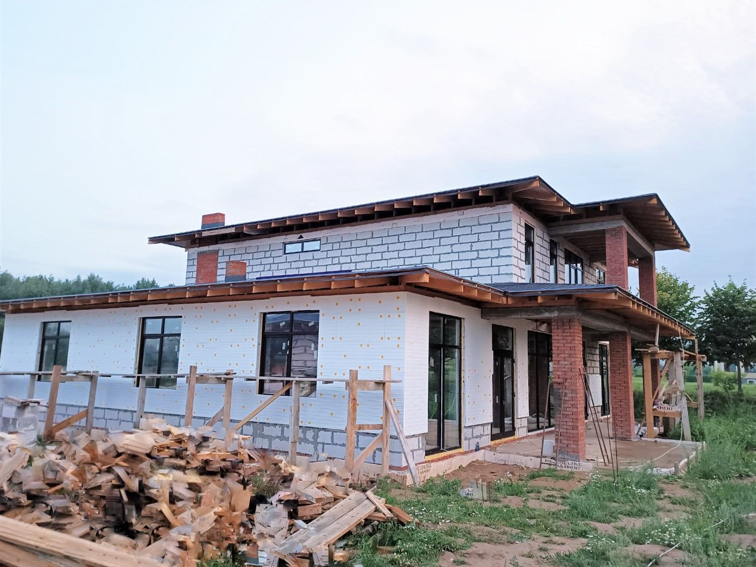 Строительство коттеджа в стиле Райта 434 м. кв. 4 спальни, 5 санузлов.